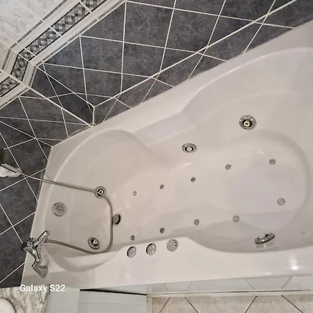Apartament Spacieux T3 Lumineux Avec Balneo A 5min De La Gare
