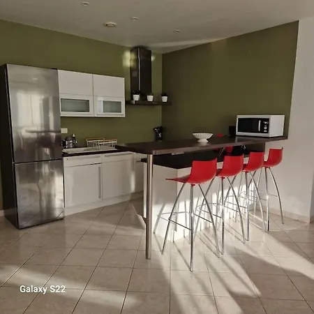 Spacieux T3 Lumineux Avec Balneo A 5min De La Gare Lejlighed *