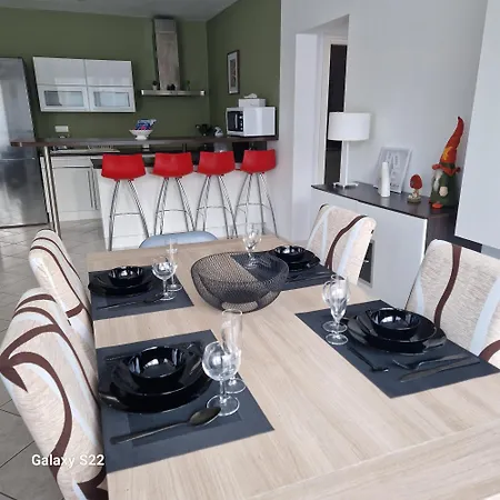 Lejlighed Spacieux T3 Lumineux Avec Balneo A 5min De La Gare Épinal